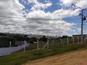 lOCAÇÃO - TERRENO - BAIRRO CONTORNO - JARDIM MARACANÃ