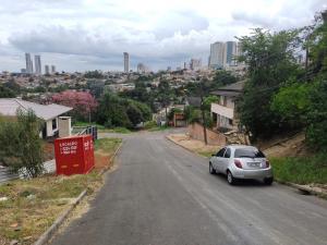 vENDA - RESIDÊNCIA - BAIRRO UVARANAS - VILA CORONEL CLÁUDIO