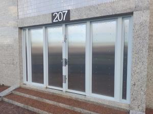 LOCAÇÃO - SALA COMERCIAL TÉRREA - BAIRRO ESTRELA 