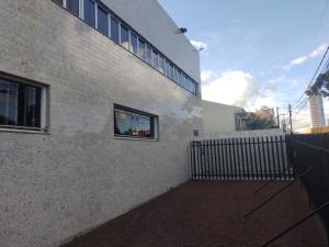 LOCAÇÃO - SALA COMERCIAL TÉRREA - BAIRRO ESTRELA 