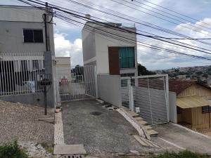 VENDA - sOBRADO - BAIRRO OLARIAS – VILA CORONEL CLÁUDIO 