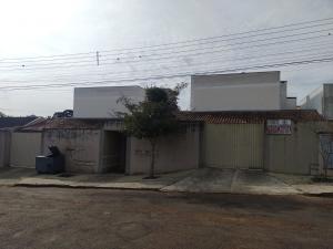 VENDA - APARTAMENTO - BAIRRO UVARANAS - EDIFÍCIO H. LEON 