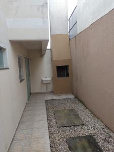 VENDA - APARTAMENTO - BAIRRO UVARANAS - EDIFÍCIO H. LEON 
