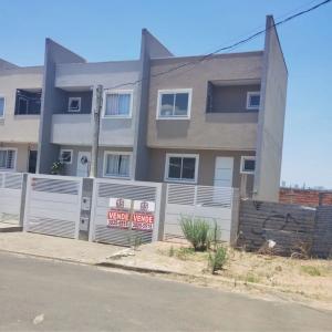 vENDA - SOBRADO - BAIRRO CONTORNO - VILA RAQUEL 