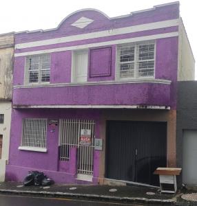 LOCAÇÃO - SOBRADO - BAIRRO CENTRO